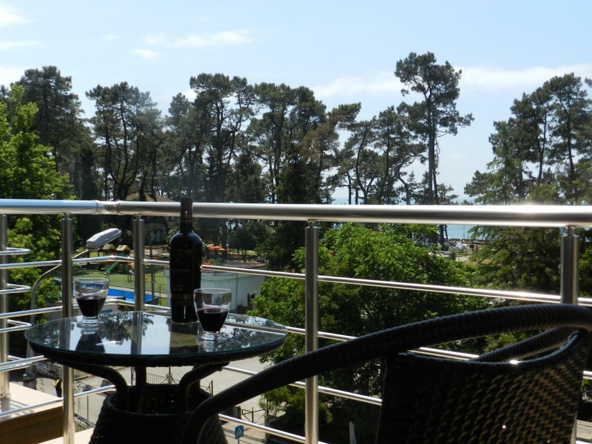 Hotel Bellmar Kobuleti Exterior photo